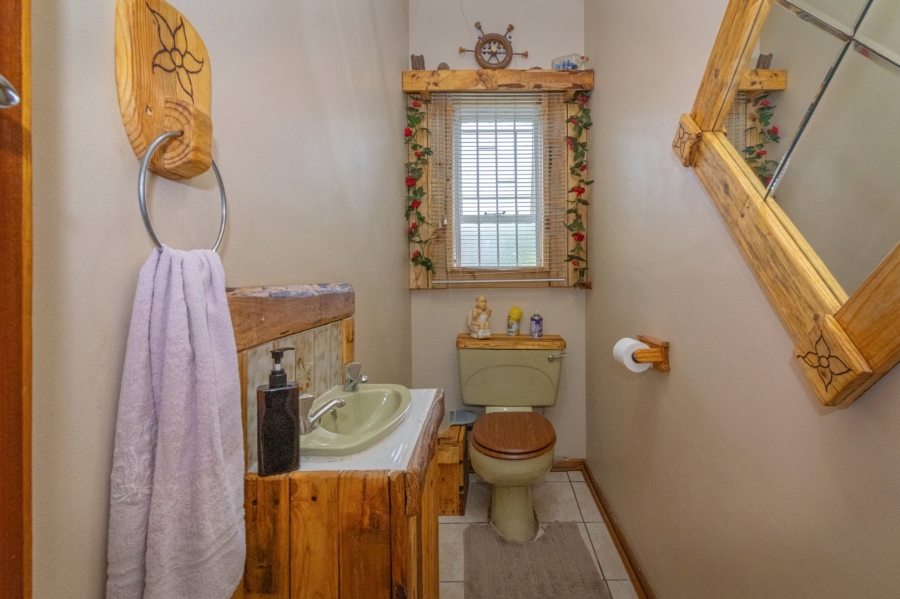 5 Bedroom Property for Sale in Jordania Free State